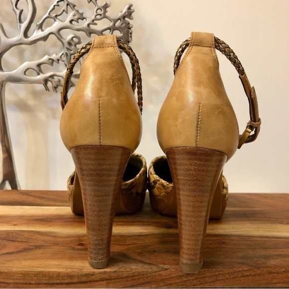 J Vincent Woven Leather Platform Heels - Picture 8 of 12